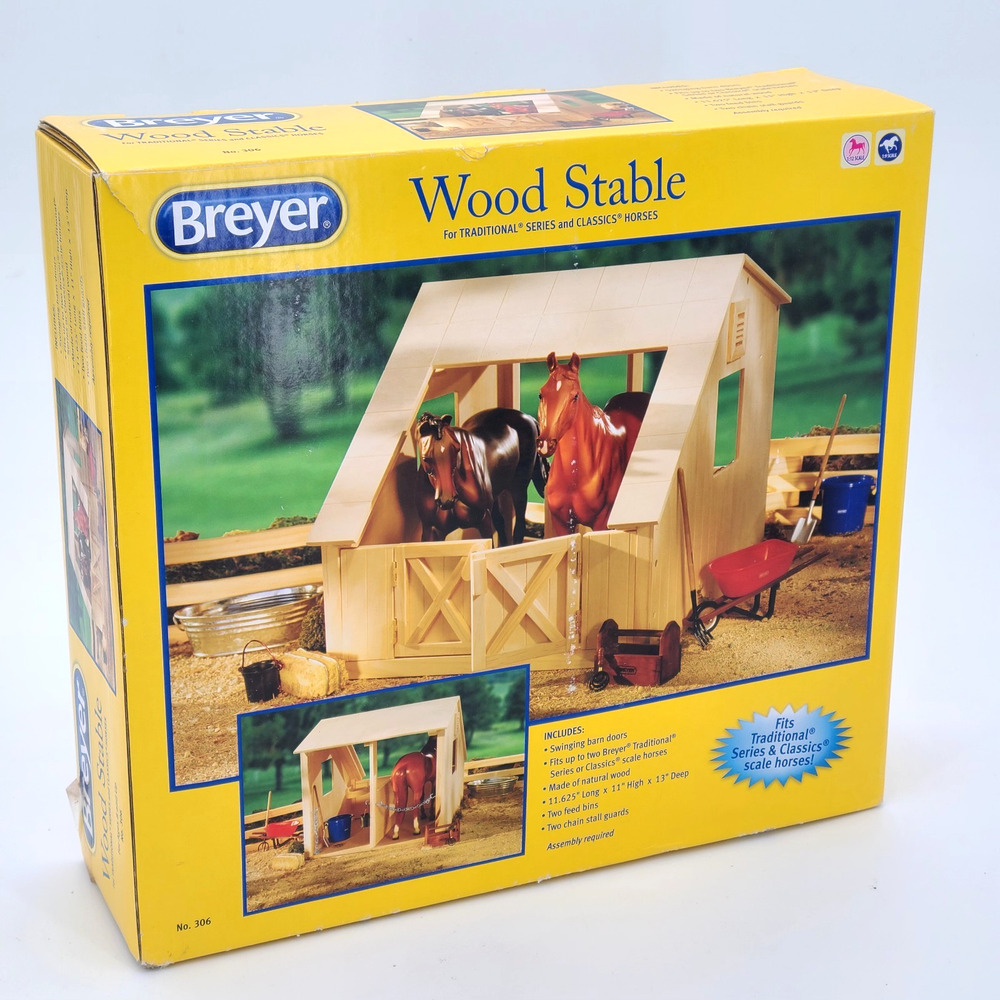 Breyer Horses Wood Stable #306 for Traditional and Classic scale horses, New